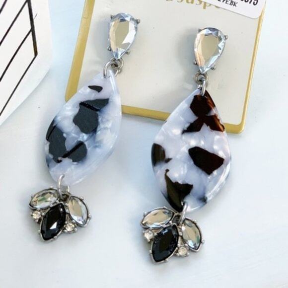 Crystal Acrylic Marquise Earrings - Picture 1 of 3